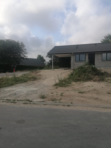 Belægning af ny indkørsel